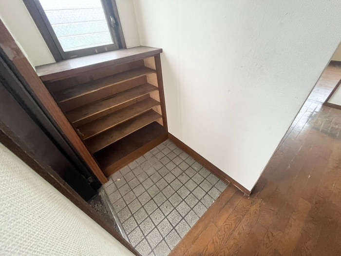 玄関 ＦＫビル駒岡