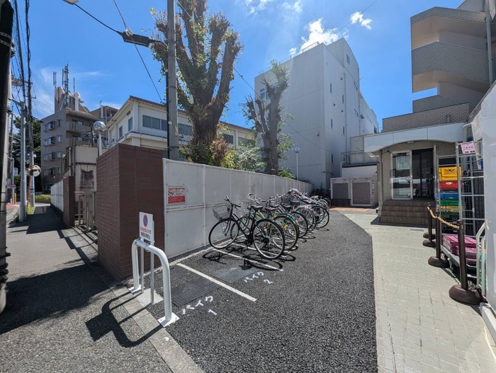 駐輪場 センチュリー調布