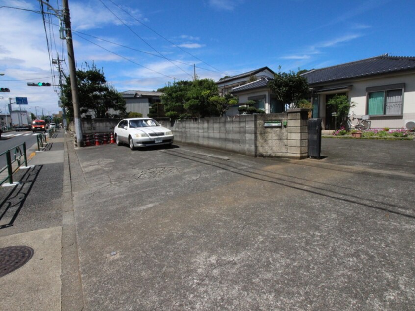 駐車場 彩ハイツ