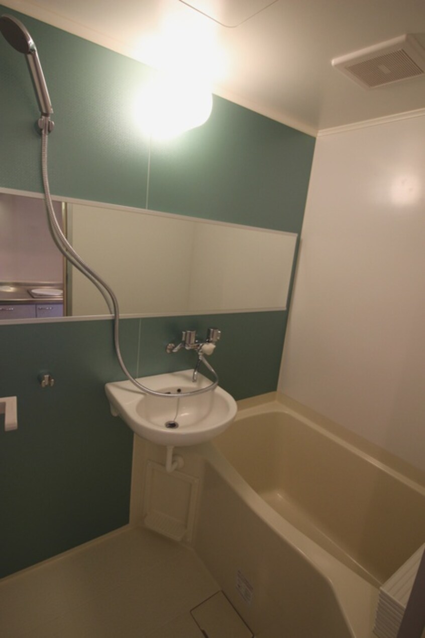 バス／シャワールーム等 ベッテンコ－ト