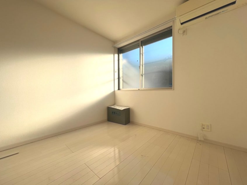 居室 ワイジェ西新井