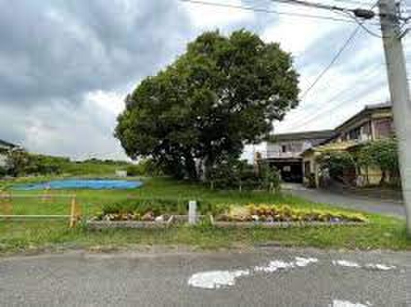 太尾河岸跡（公園）(公園)まで50m Kolet横浜大倉山