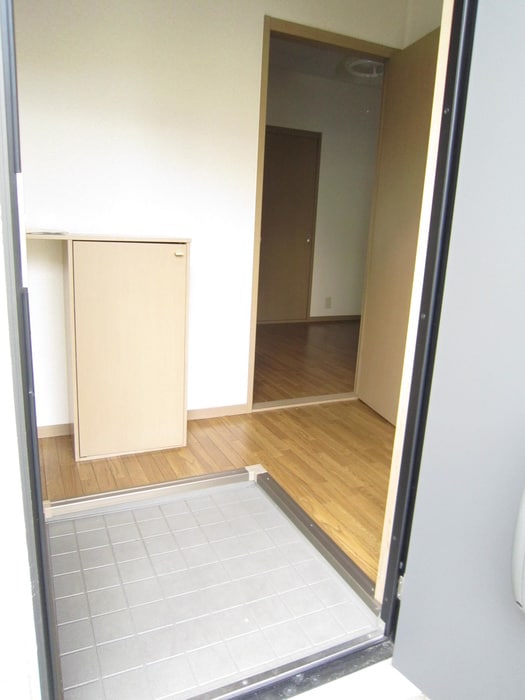 玄関 レインボ－西谷Ｃ