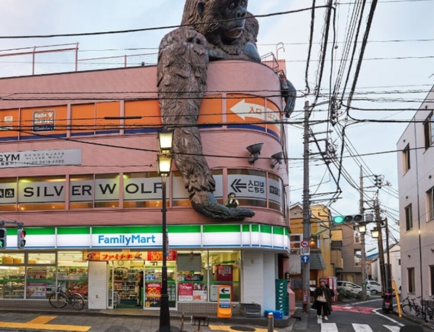 ファミリーマート(コンビニ)まで220m アイル三軒茶屋(303)