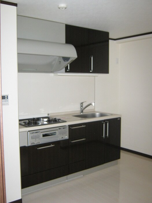 キッチン サーラ要町(205)