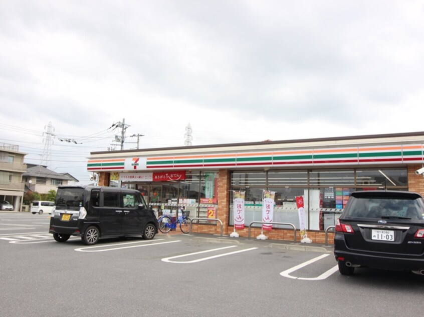 セブンイレブン(コンビニ)まで700m シャイン市原B