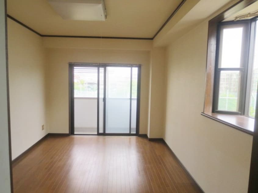 居室 メゾントコヨダ