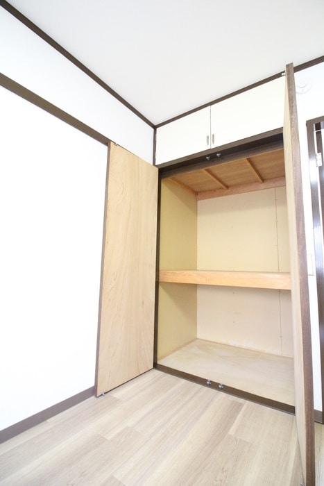 収納 高木ハイツ