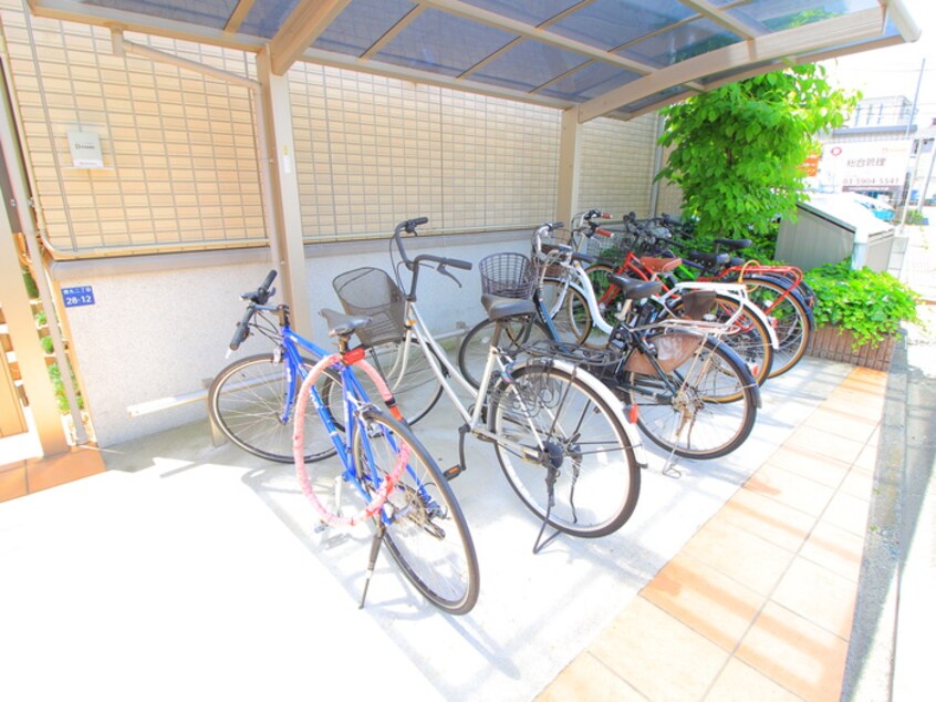 駐輪場 メゾン・サンセリテ