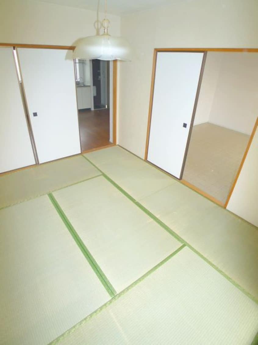 居室 ファミ－ユ