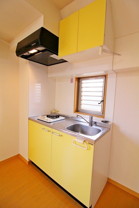 キッチン ハイ・トリー・エス