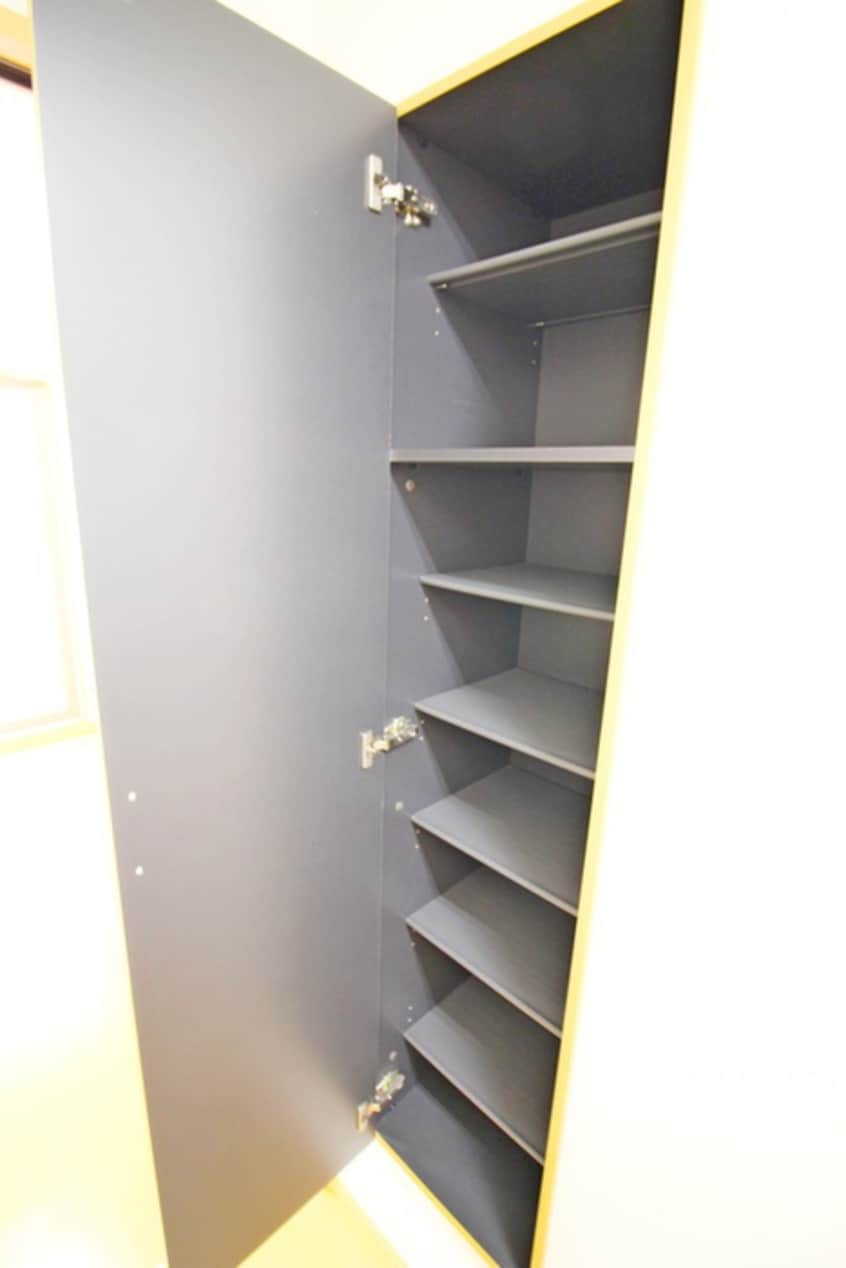 靴箱 ハイ・トリー・エス