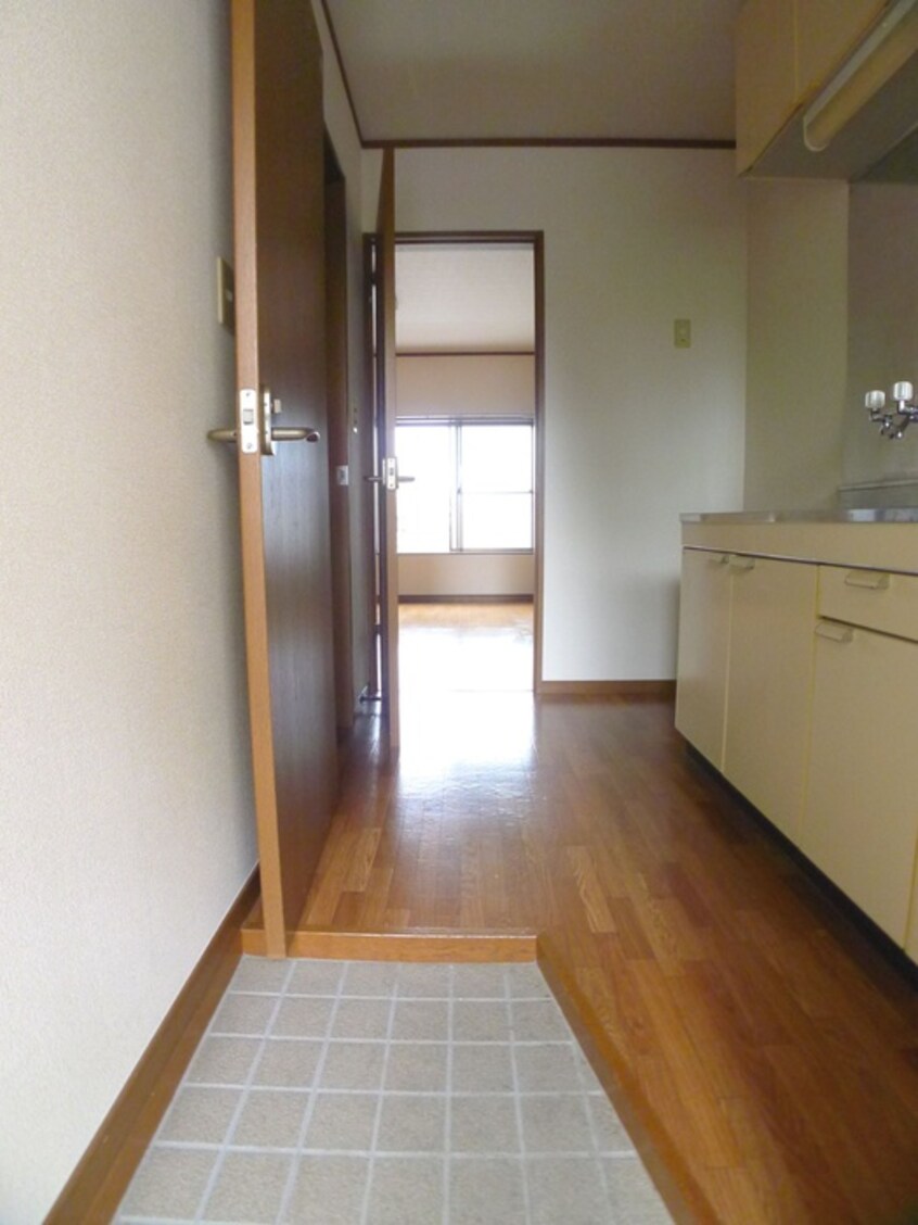 玄関 ヒルコ－ト東中山