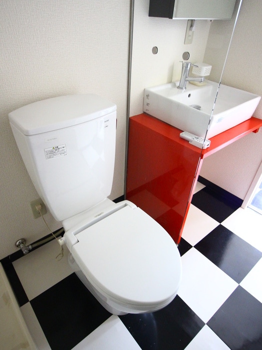 トイレ オンワード中根