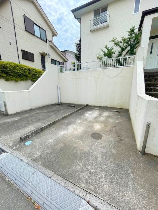 駐車場 元町貸家