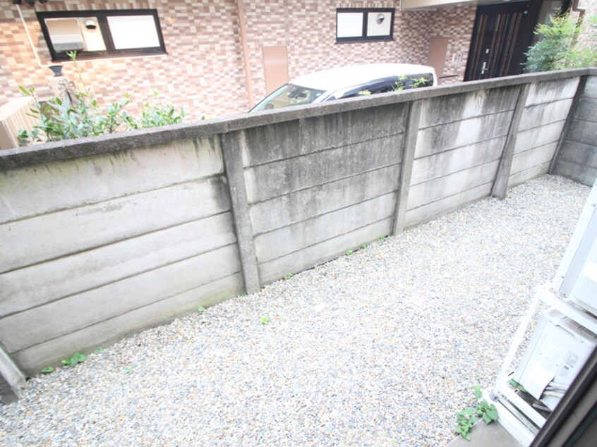 室内からの展望 イ－ストフラット国立