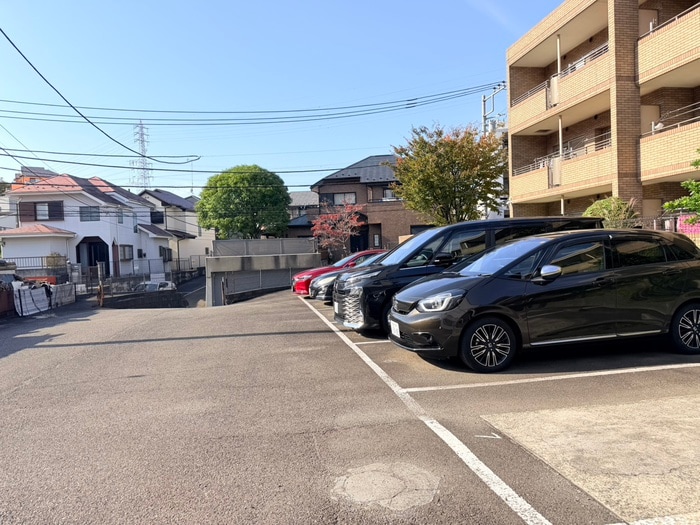 駐車場 ライフ東戸塚