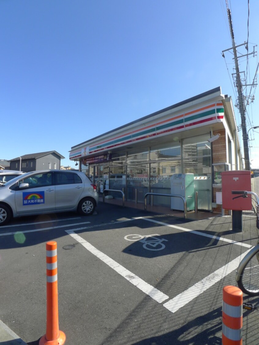 セブンイレブン(コンビニ)まで100m ビューパレス大宮Ａ・Ｂ