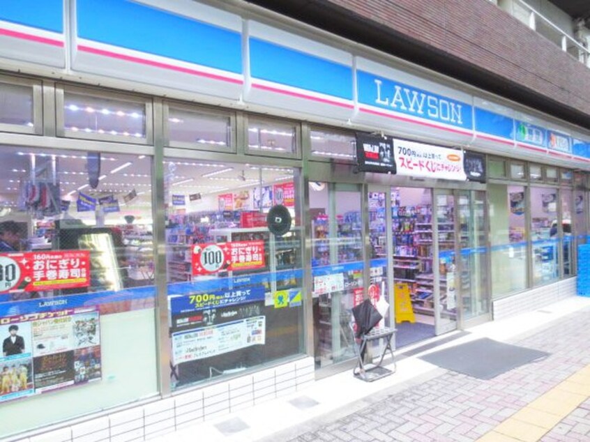 物件(コンビニ)まで112m ロイヤル笹塚