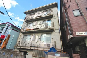 ムーンシックス