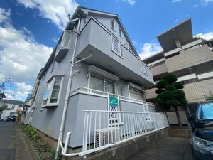 トライアングルハウス