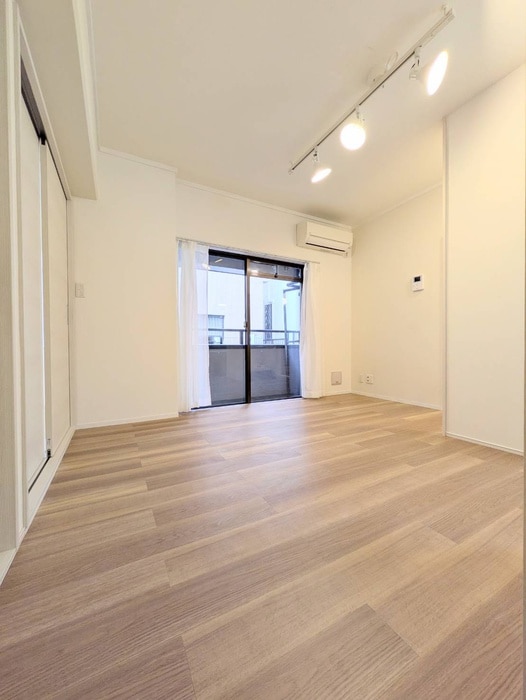 居室 メゾンフラワー