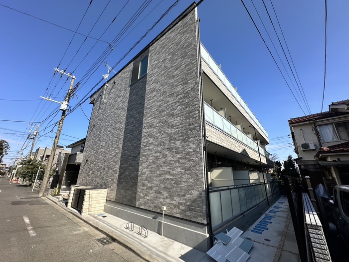 レオ東林間の外観