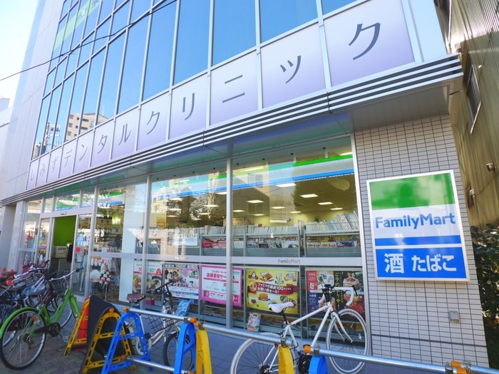 ファミリーマート(コンビニ)まで200m ステラコート北浦和