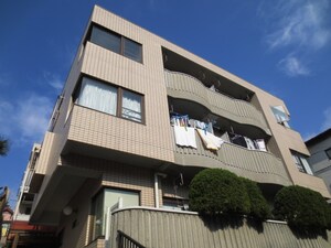 カルム斎藤