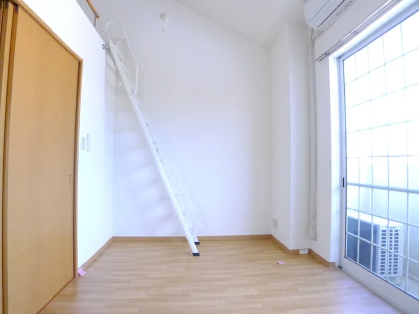 居室 ヴァ－グ弐番館