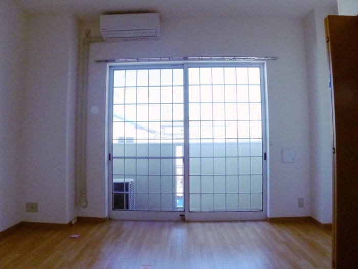 居室 ヴァ－グ弐番館