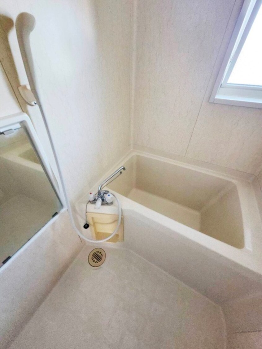 バス／シャワールーム等 リ－ベ高部