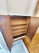 靴箱 リ－ベ高部