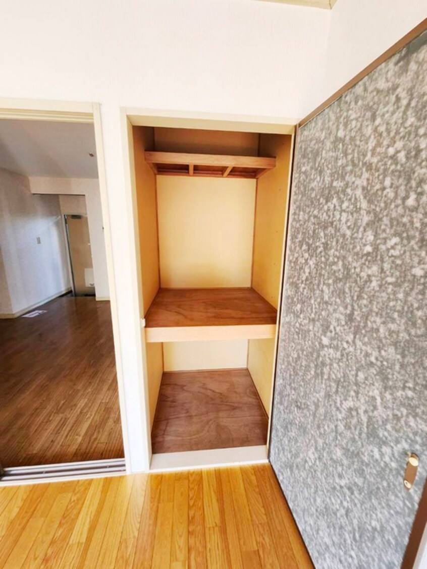収納 リ－ベ高部