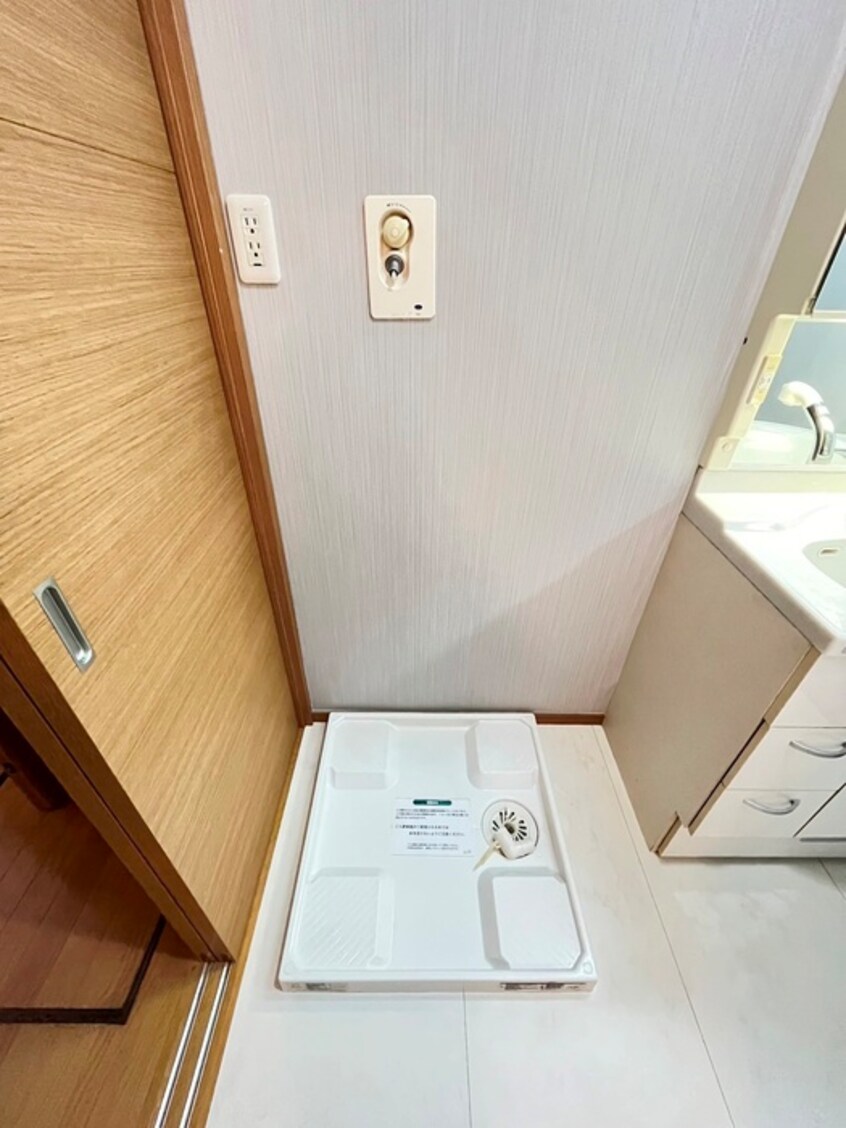 洗濯機置場 シャルム湘南台