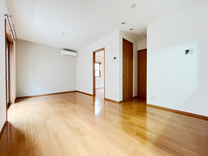 居室 シャルム湘南台