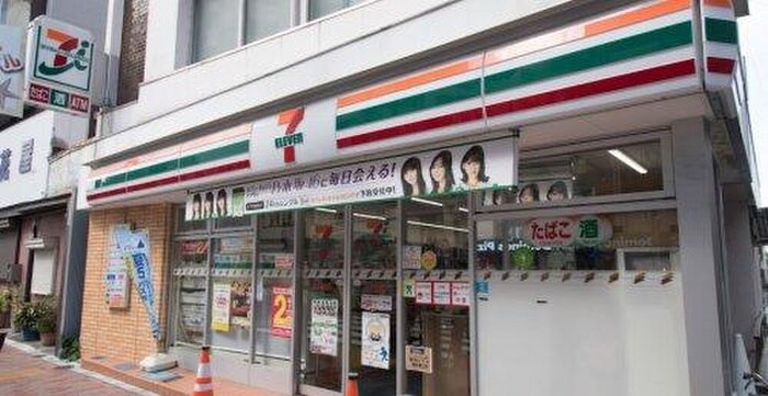 セブンイレブン目白５丁目目白通り店(コンビニ)まで343m ﾊﾟｰｸﾎｰﾑｽﾞ落合南長崎（207）