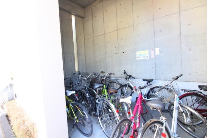 駐輪場 西河マンション