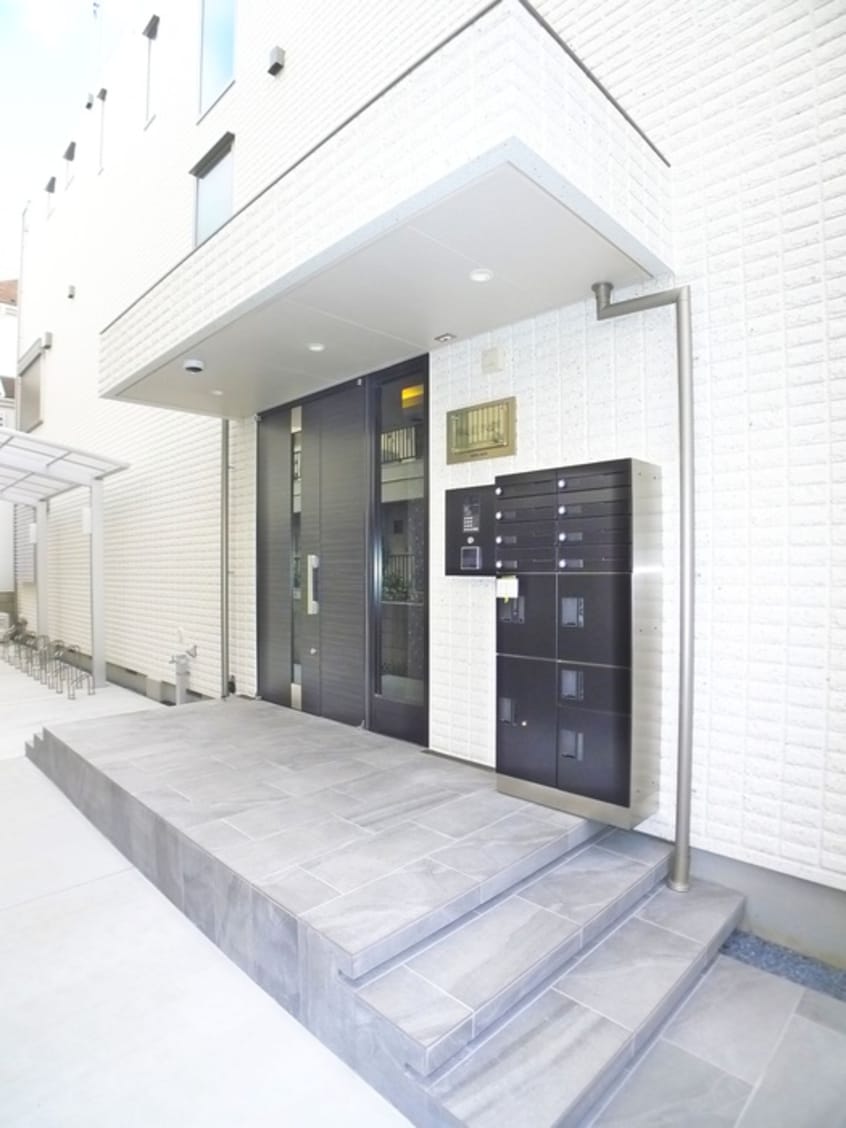 エントランス部分 ＢＥＬＬＥ　ＰＬＡＧＥ