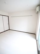 居室 ヴィレッジ　シダ－