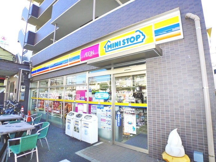 ミニストップ(コンビニ)まで457m シャト－ノ－ル梅島