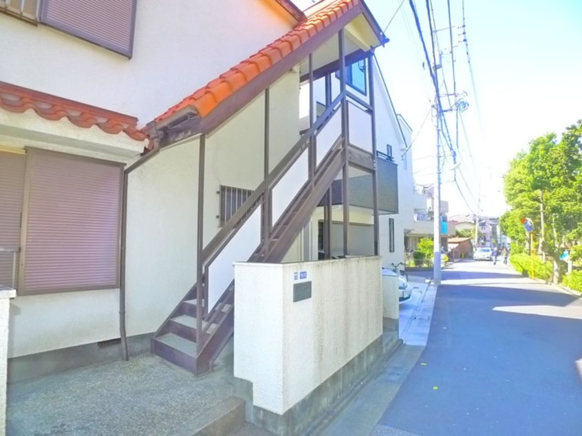 エントランス部分 アパルトイト－