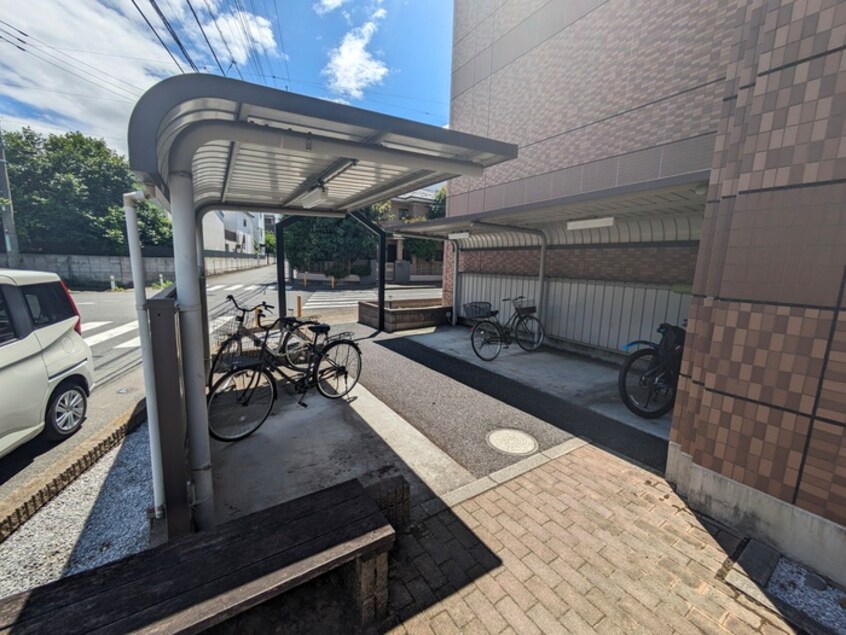 駐輪場 ペティハウス弐番館