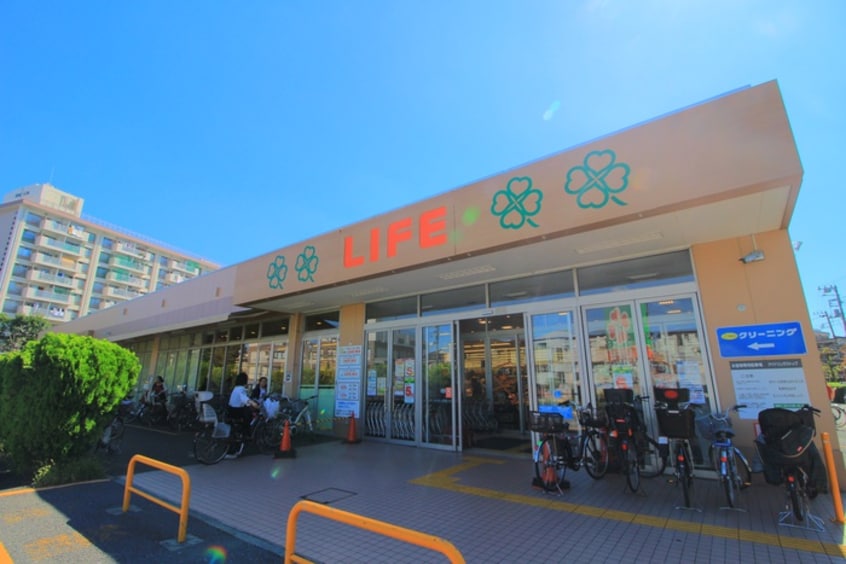 ライフ(スーパー)まで368m サンライフ常盤台Ⅰ