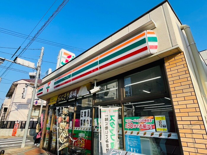 セブンイレブン 練馬小竹町交番前店(コンビニ)まで169m 江古田ハウス