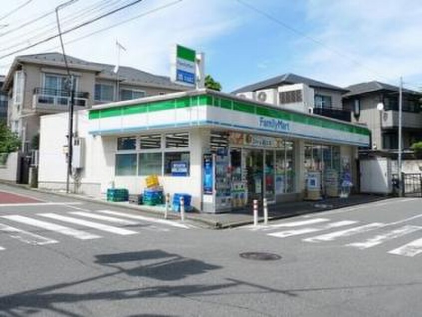 ファミリーマート 東寺尾中台店(コンビニ)まで258m ラフィ－ナ－鶴見寺谷