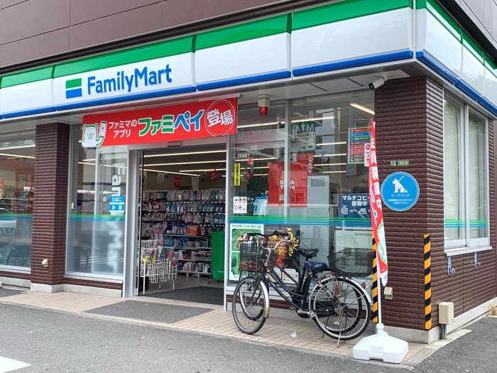 ファミリーマート世田谷若林一丁目店(コンビニ)まで140m ジュネス若林