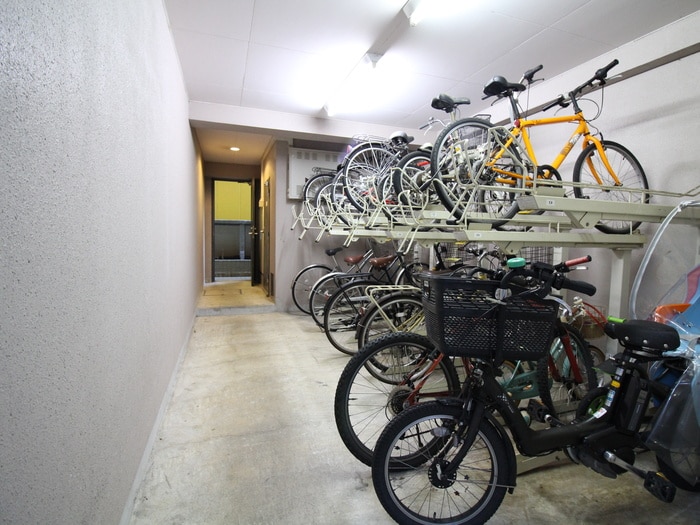 駐輪場 ＦＯＲＴ中野