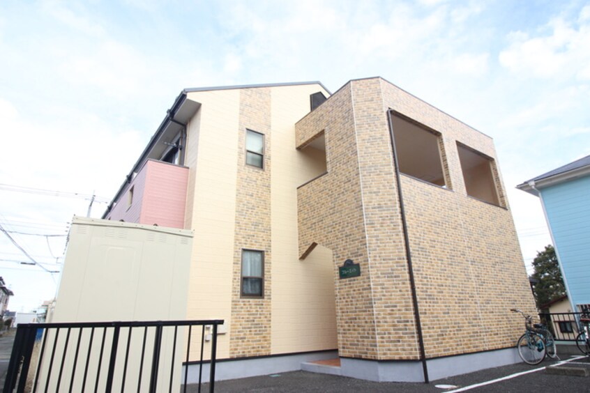 外観写真 ブルーエイト