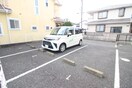 駐車場 ブルーエイト